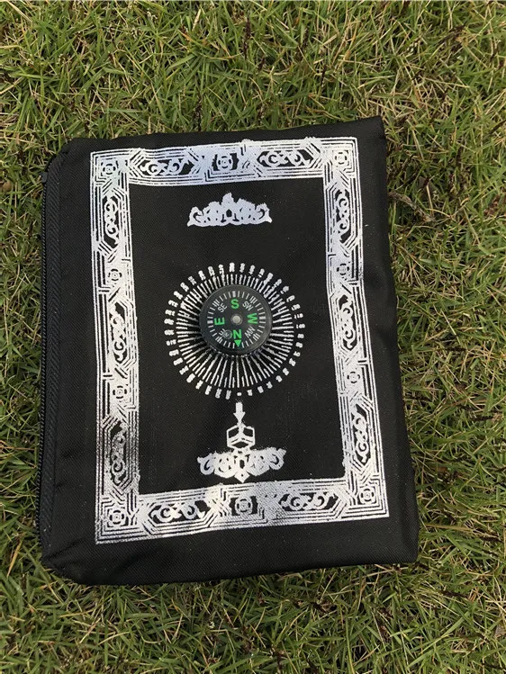 

Compass Zipper Pocket Islamic Muslim Prayer Mat Salat Musallah Prayer Rug Tapis Carpet Tapete Banheiro Islamic Praying Mat PM26
