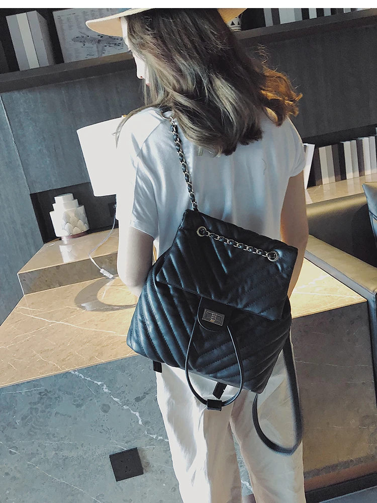 qualidade de couro macio mochila feminina corrente
