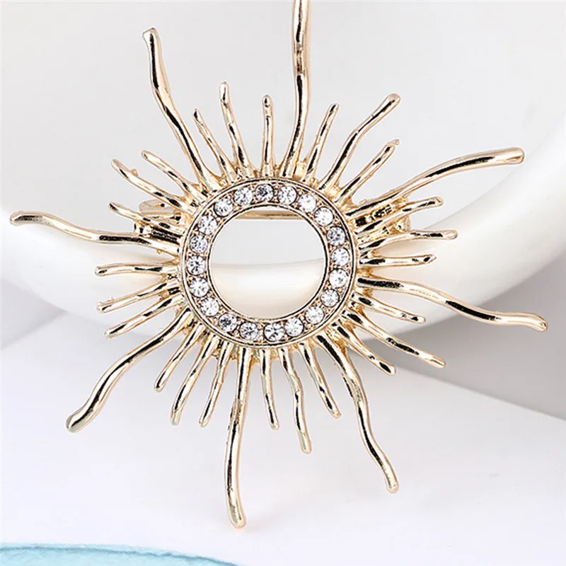 Sun Shaped Brooches For Women Scarf Buckles corsage Cool Weeding Coat Cardigan Fine Broche Pins Scarf Clip Pins