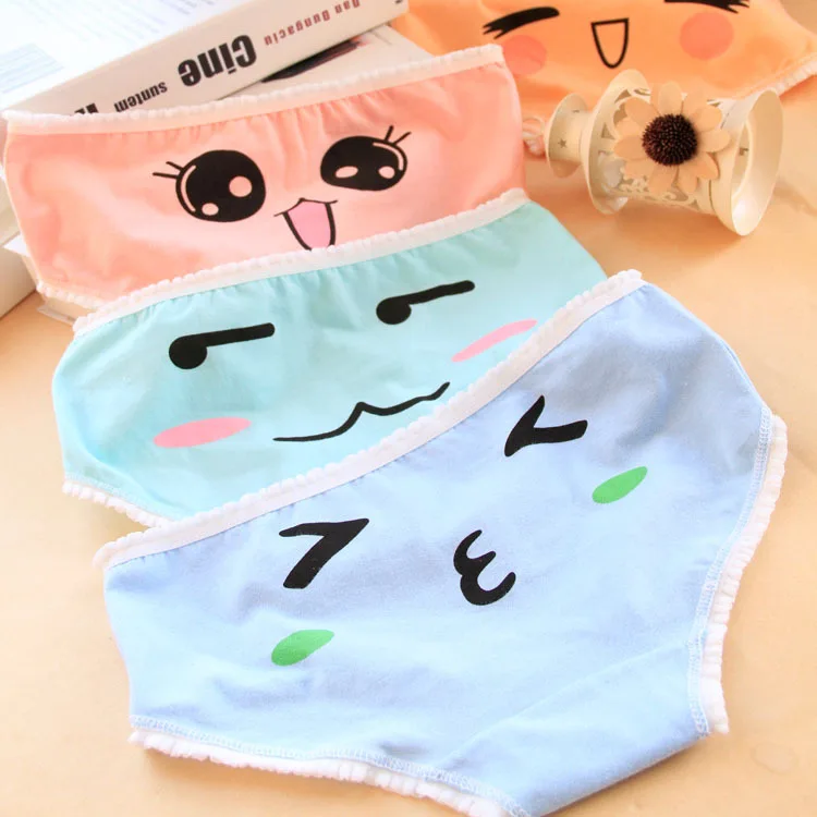 2017 Sale Cute Face Girls Low Waist Panties Female Candy Color Lace Breifs Casual Women Cotton Butt Pads Underwear 07