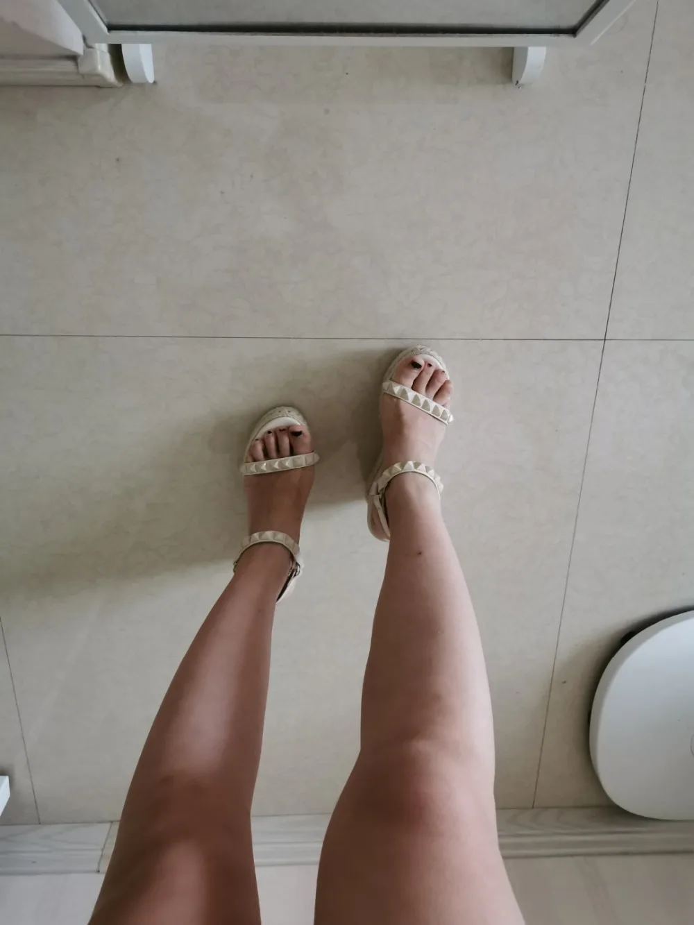 23