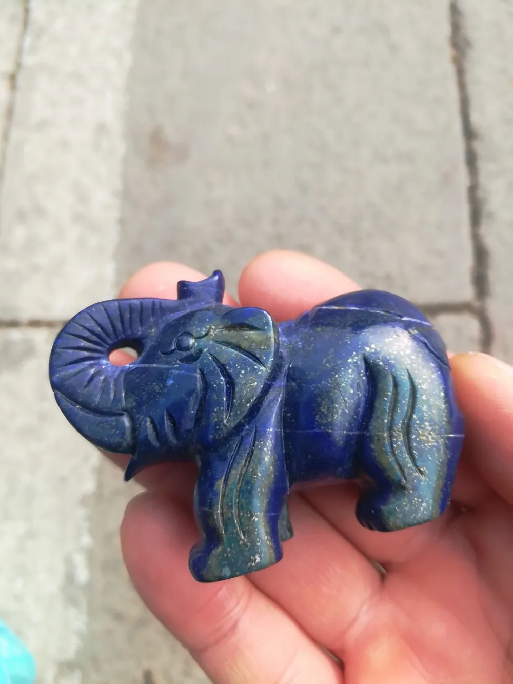

natural crystal animal lapis lazuli elephant is lovely