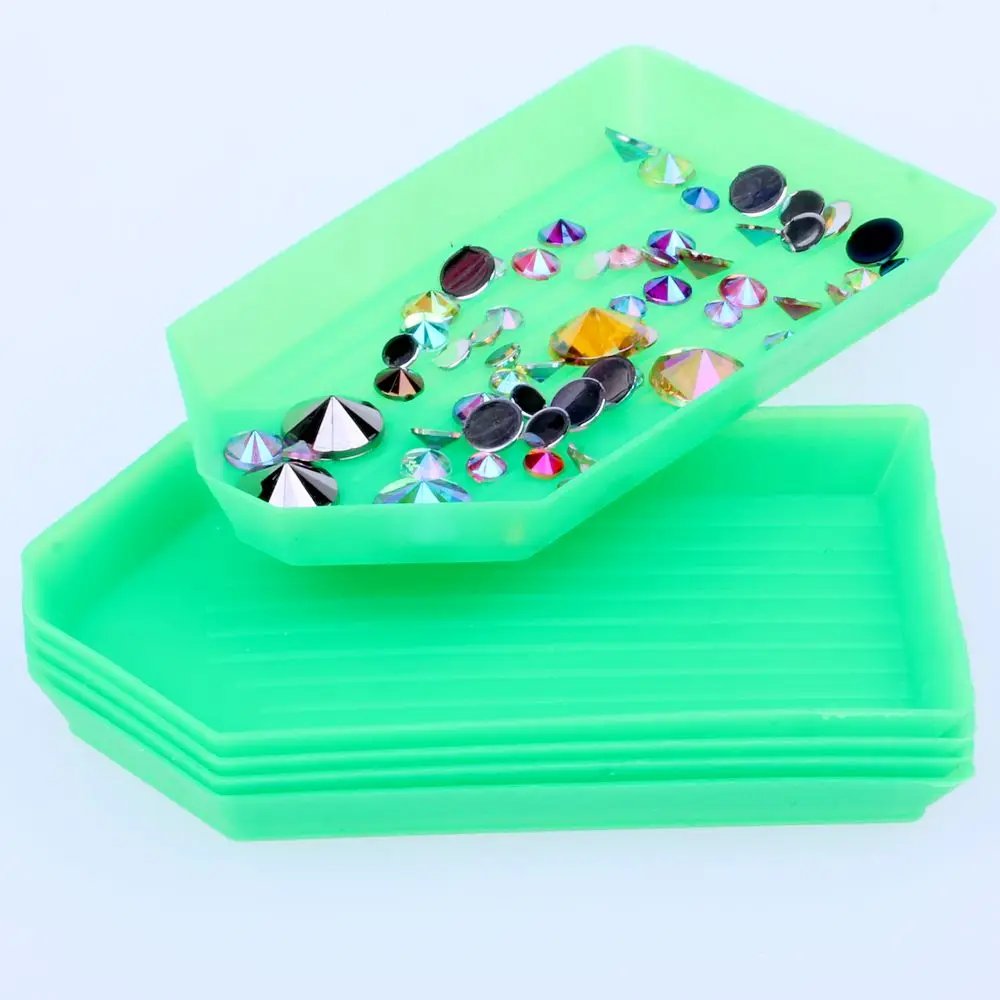 

5pcs Plastic Round Or Green Rectangular Rhinestone Tray Tool Acrylic Plate Case Storage Nail Art Diy Rhinestones Tray Container