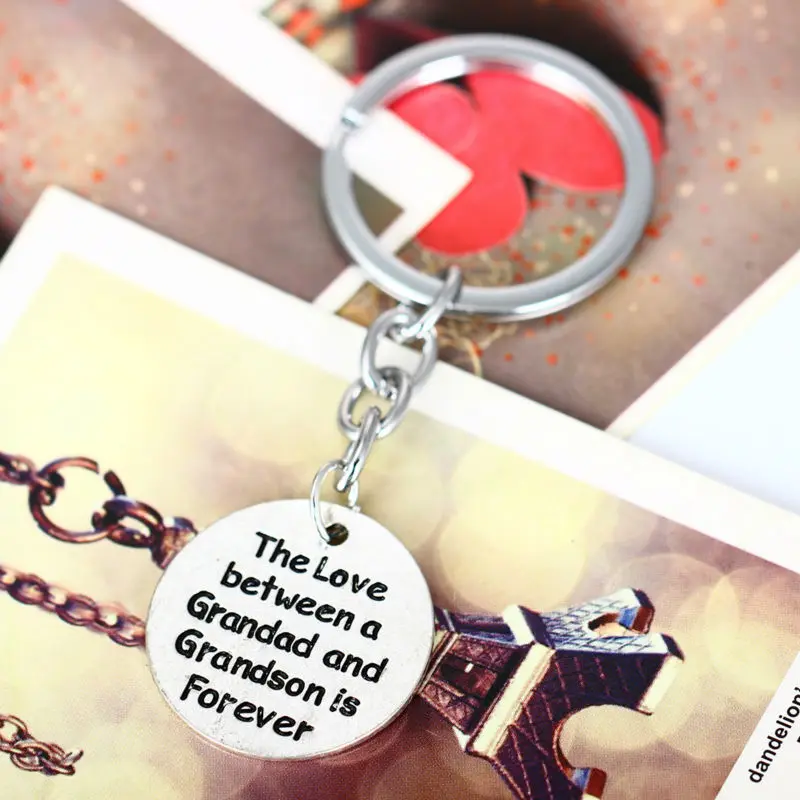 

Fashion Love Between Grandad And Grandson Keyring Pendant Family Souvenirs Gifts Keychain Jewelry Charm Party Key Ring Chain