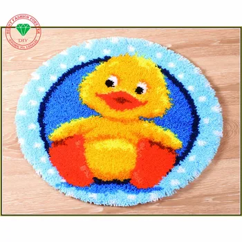 

2015 Hook Rug Kit DIY Mat Needlework Kit Unfinished Crocheting Rug Yarn Cushion Little Duck Embroidery Carpet Free Shipping