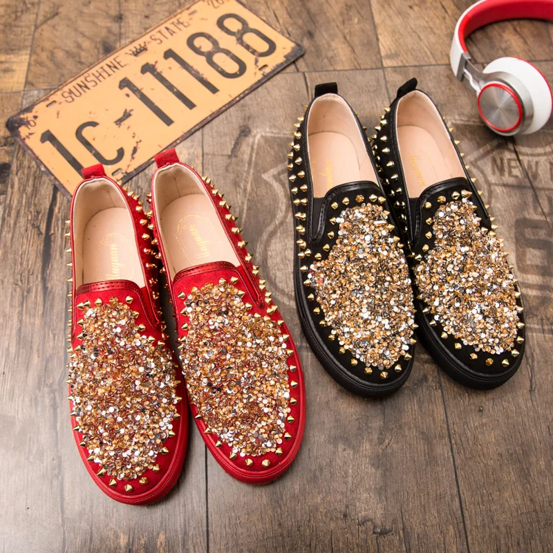 

Fashion Red Sequin Rivets Men Casual Shoes Flats Moccasin Homme Loafers Revert Party Luxury Brand Male Sneakers Driving Shoes