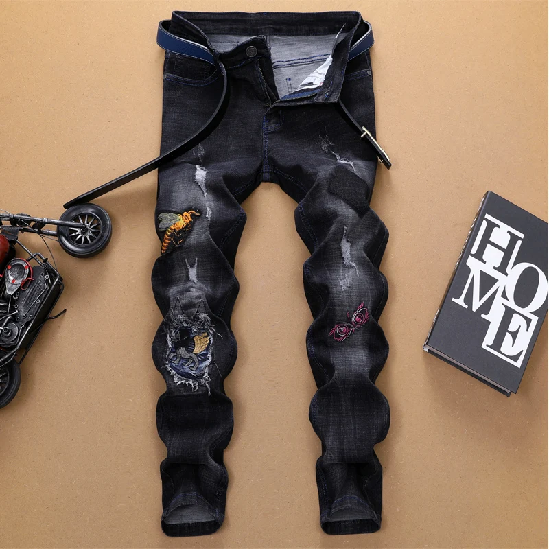  2018 Europeans Style Men Fashion Embroidery Slim Black Jeans Decor Bee Hole Personal Man Casual Street Club Party Amazing Jean