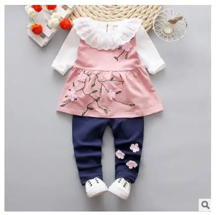 

2018 Spring New Korean Children 0-3 Girls T-shirt Vest Pants Set Dot Strap Three-piece Children's Wear