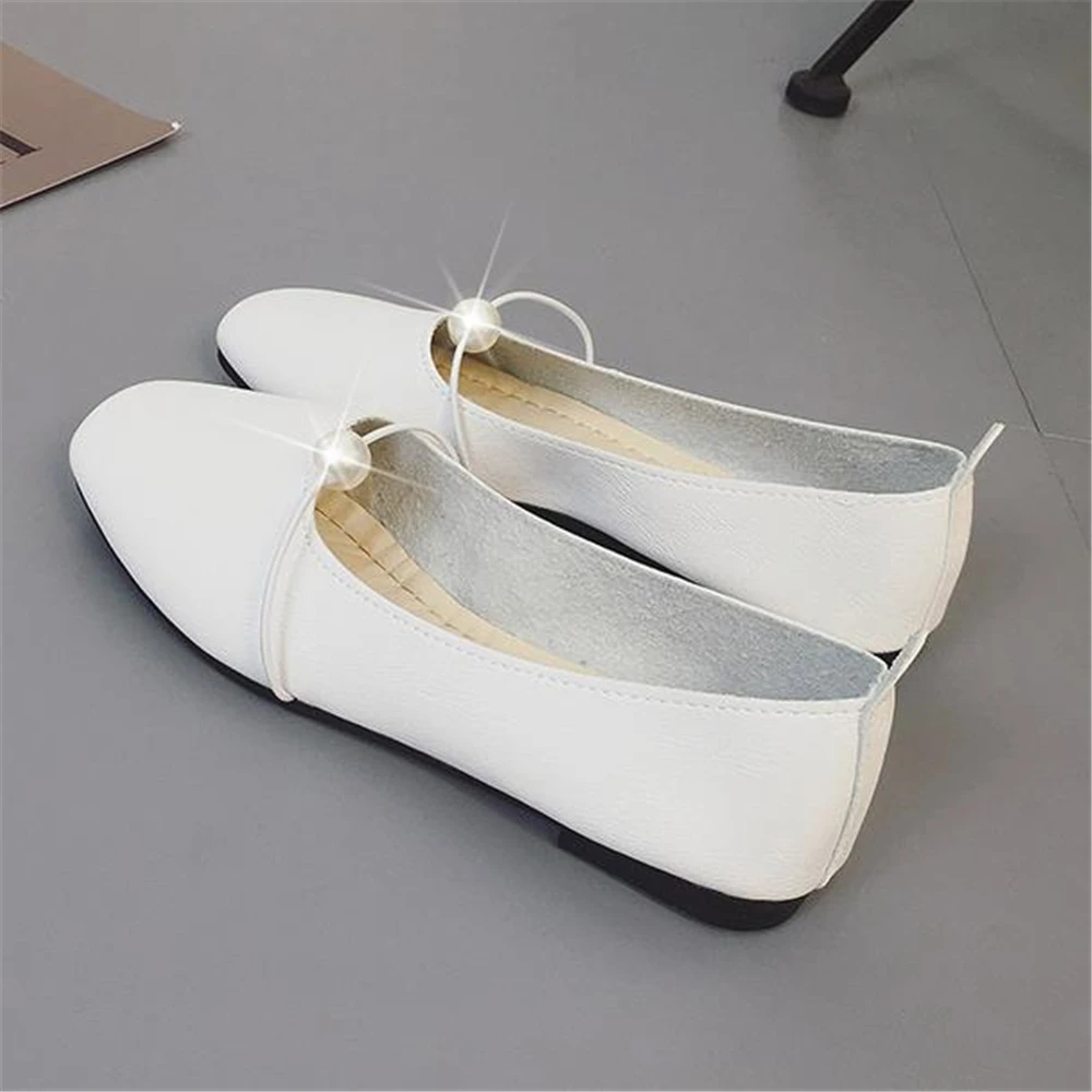 

2018 flat square single shoes Restoring ancient ways is casual and comfortable flat shoes Simple fashion shoes pearl decoration