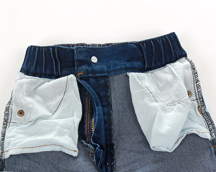 2596428648_1418467395