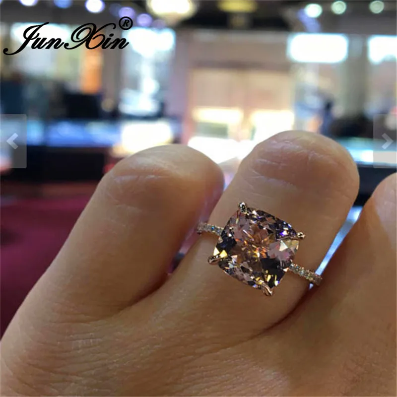 

JUNXIN Cute Female Crystal Princess Stone Wedding Rings For Women Rose Gold Filled Square Champagne Zircon Engagement Thin Ring
