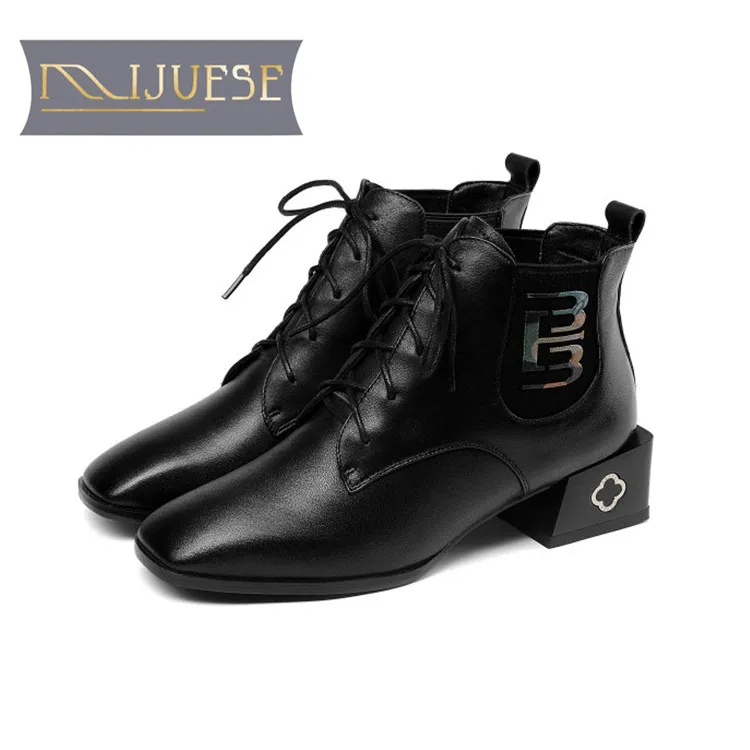 

MLJUESE 2019 women ankle boots Cow leather lace up Rome style square toe winter warm fur short plush boots women boots size 40