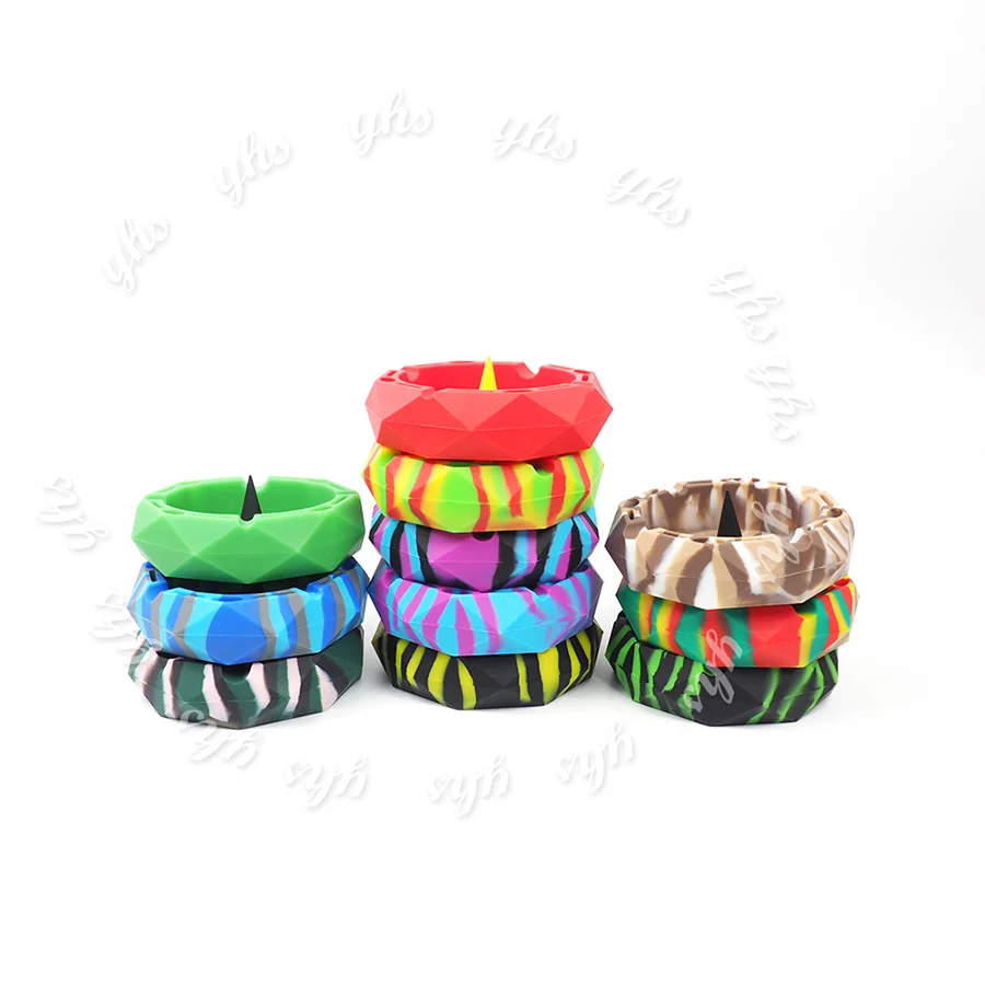 

Colorful Ashtray for Cigarettes Diamond cut circle shape silicone Ashtray - Sophisticated Design - for Indoor/Outdoor Use