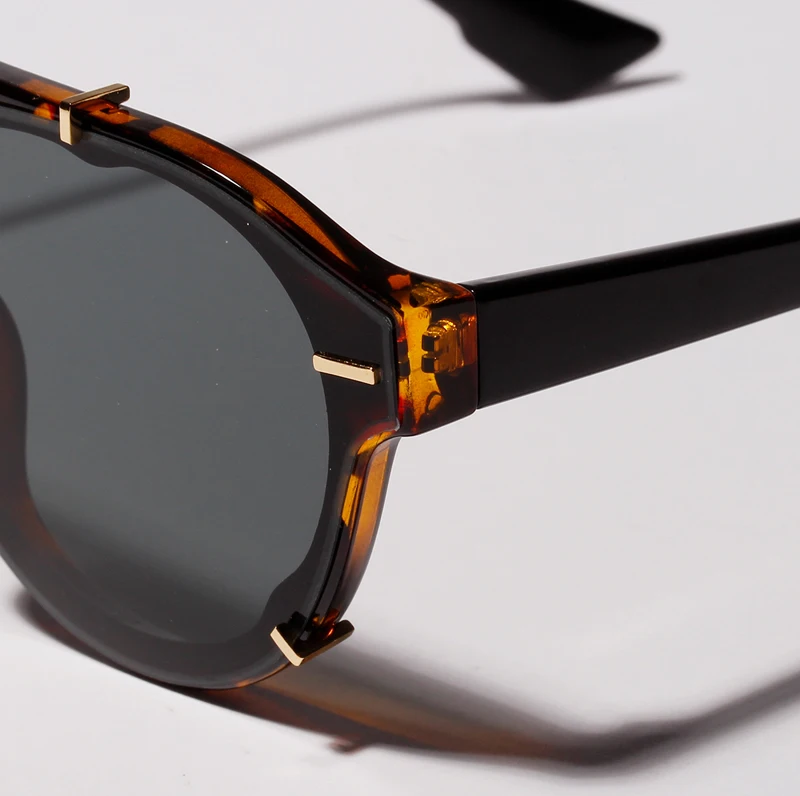 Flat Top Sunglasses detail (4)
