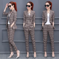 2019 Spring new ladies fashion plaid suit suit female Korean version of the suit nine pants temperament two-piece suit 2019 Spring new ladies fashion plaid suit suit female Korean version of the suit nine pants temperament two-piece suit