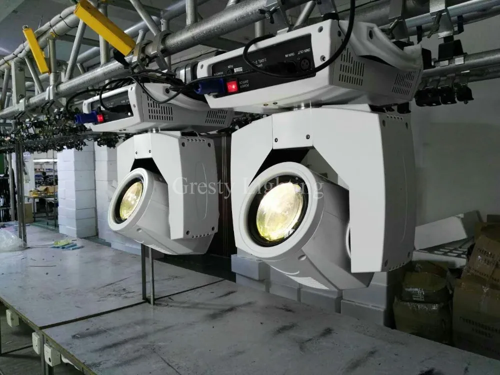 Canhão de Luz Peças de Luz Feixe de Luz Móvel de 230w Conjunto com 4 Móvel de 7r Branco Afiada Cabeçote Osram 7r 230w 3 peças de luz afiada, cabeçote móvel de
