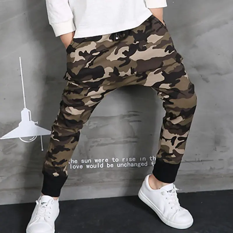 

New Children's 2017 Autumn Clothing Hip Hop Dance Harem Black camouflage Leisure Sports Pants kids Boys Big Crotch stripe Pants
