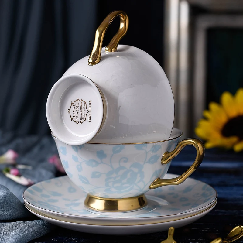 200ml Porcelain Teacups Fine Bone China Tea Cup and Saucer Set British Style Luxury Ceramic Coffee Cup Holiday Gifts 2 Colors (6)