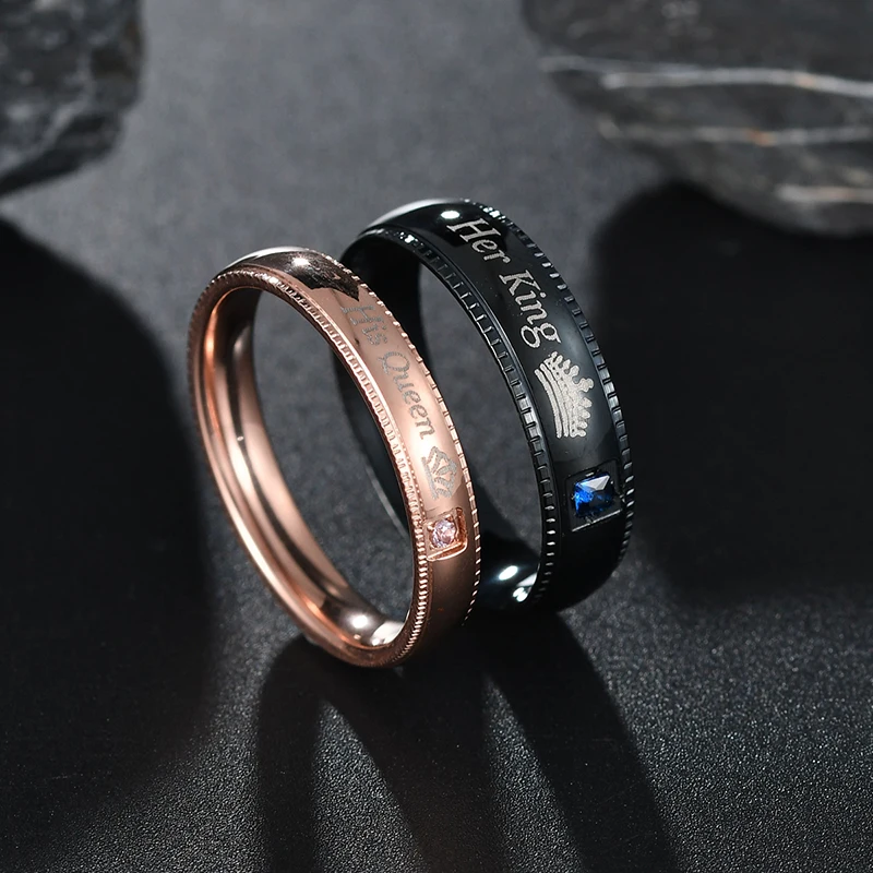 2Pcs His And Her Couples Rings Set - Stainless Steel King & Queen Wedding Bands, Matching Promise Rings (Black & Rose Gold)