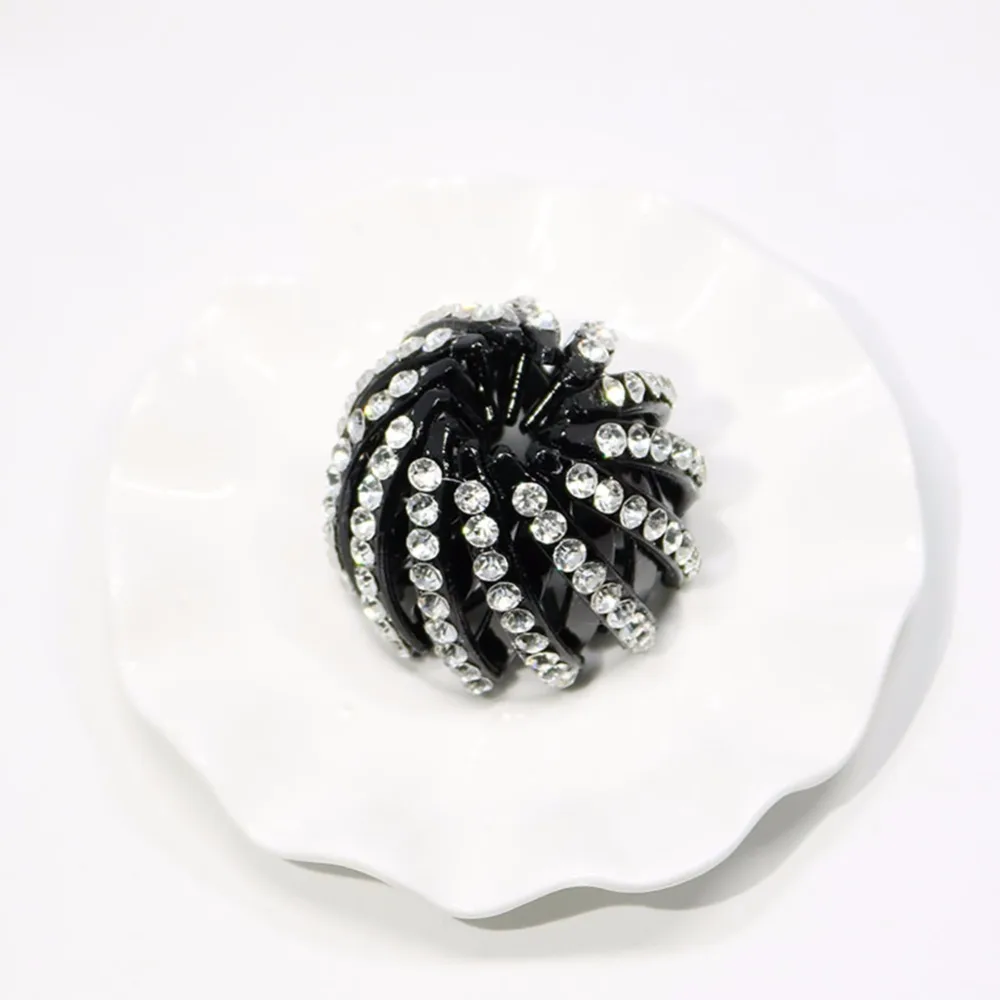 256001_no-logo_256001-1-05