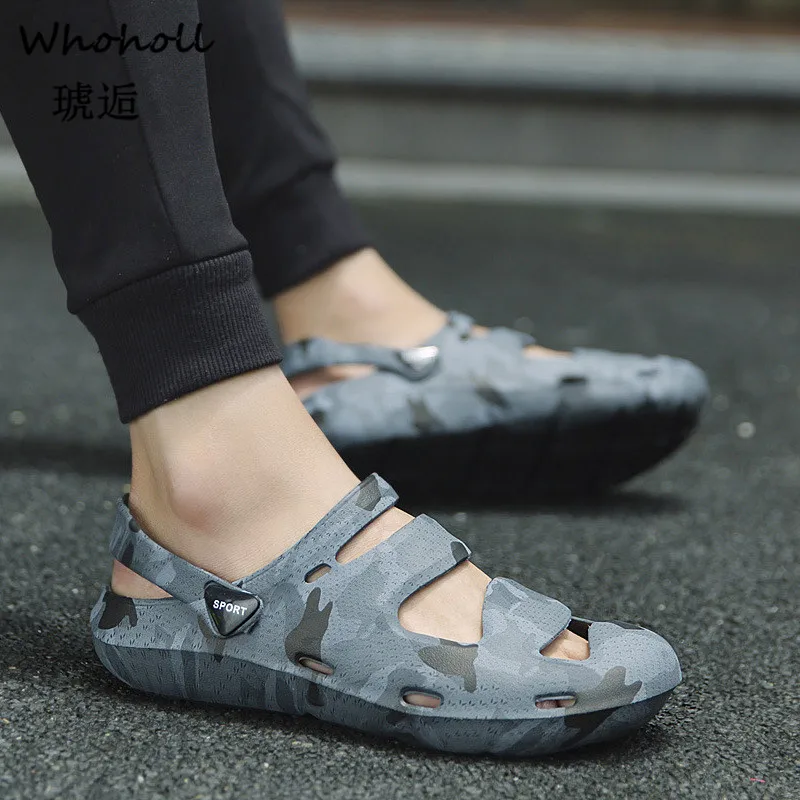 

2019 Men Sandals Summer Slippers Shoes Croc Fashion Beach Sandals Casual Flat Slip on Flip Flops Men Hollow Shoes