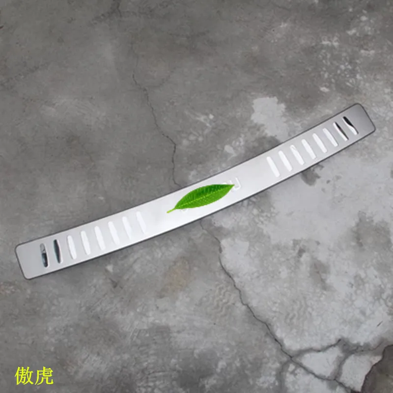 

Stainless Steel Rear Bumper Protector Sill Trunk Tread Plate Trim For Subaru Outback 2010 2011 2012 2013 2014 Car styling