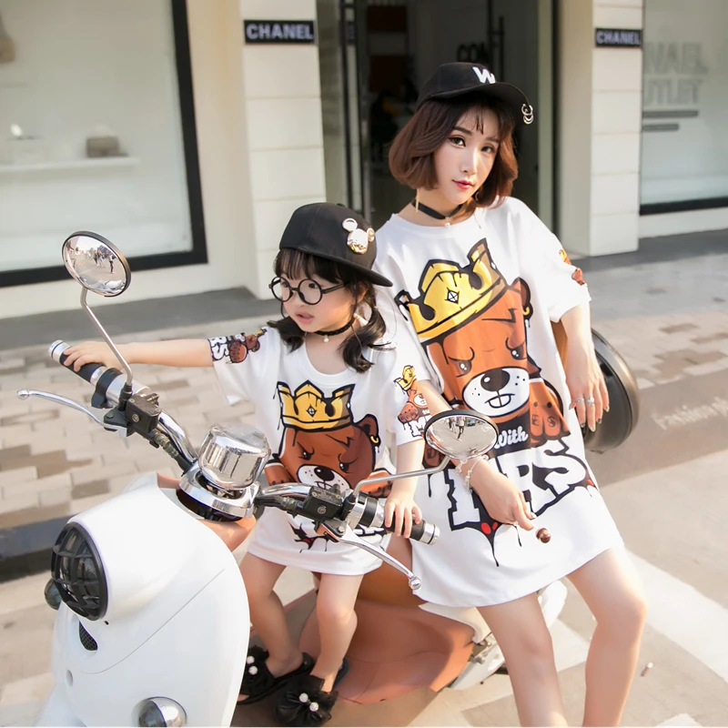 

Crown Bear Mother Daughter Dresses Family Look Mommy and Me Clothes Casual Mom and Girls Matching Outfits Loose Dress Clothing