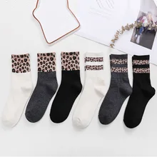 Gran oferta calcetines de leopardo para mujer primavera otoño Retro estampado Animal calcetines en mezcla de algodón moda color de moda-contraste calcetines Vintage