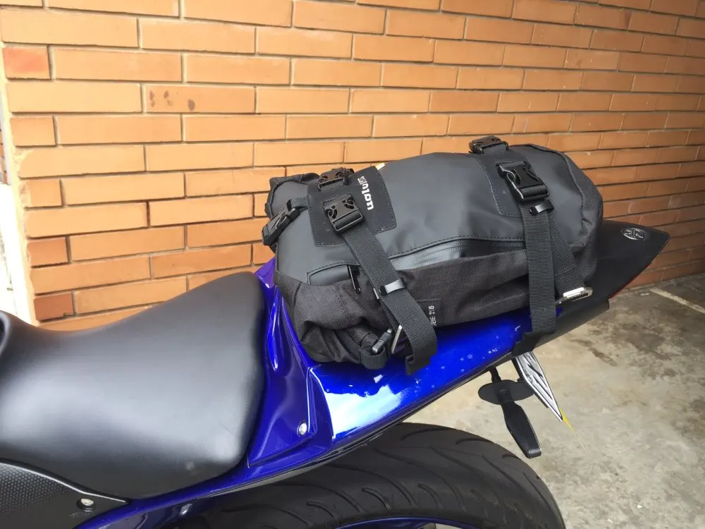 Мотоцикл Приключения эндуро универсально подходит Drypacks Хвост сумка езда Путешествия хранения багажа