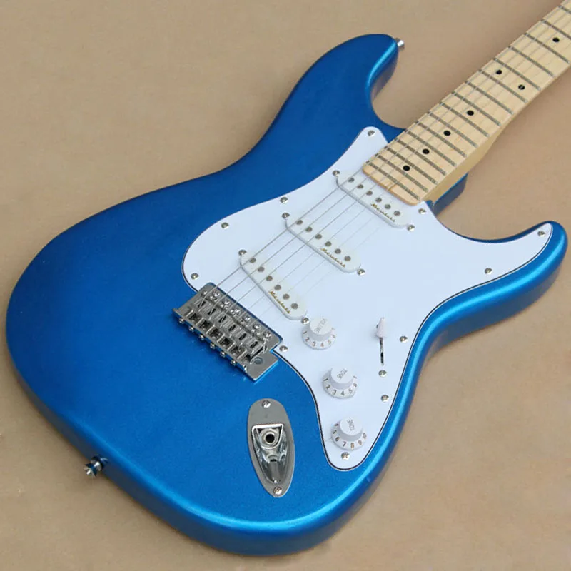

Custom guitar ST Ocean Blue Metallic Maple Fingerboard Black Dot Inlays guitare made in china