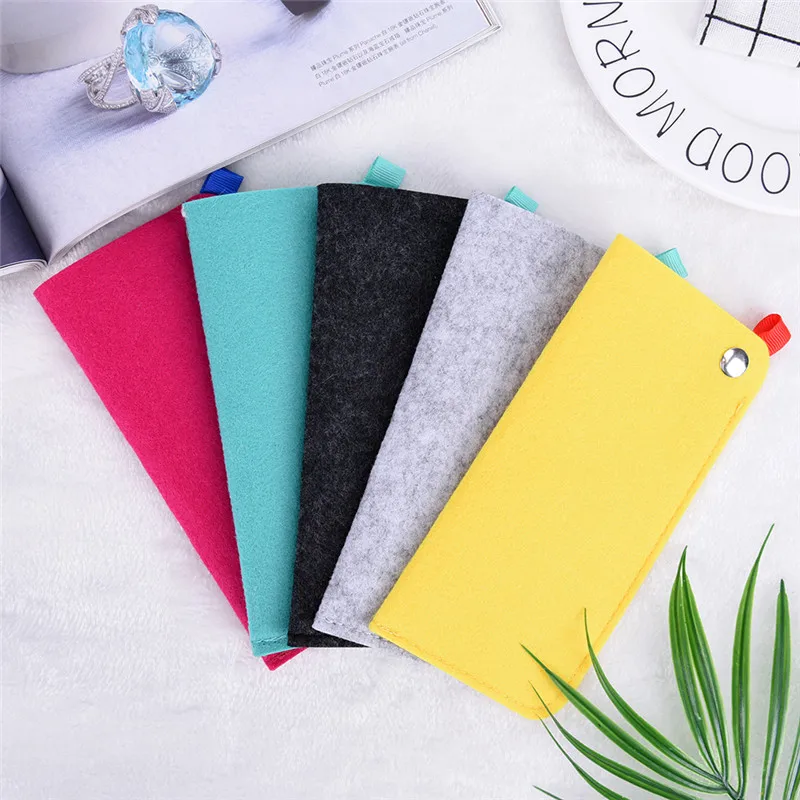 

Soft Chemical Fiber Felt Cloth Sunglasses Bag Glasses Pouch Eyewear Accessories 18*9cm Color Random Glasses Case