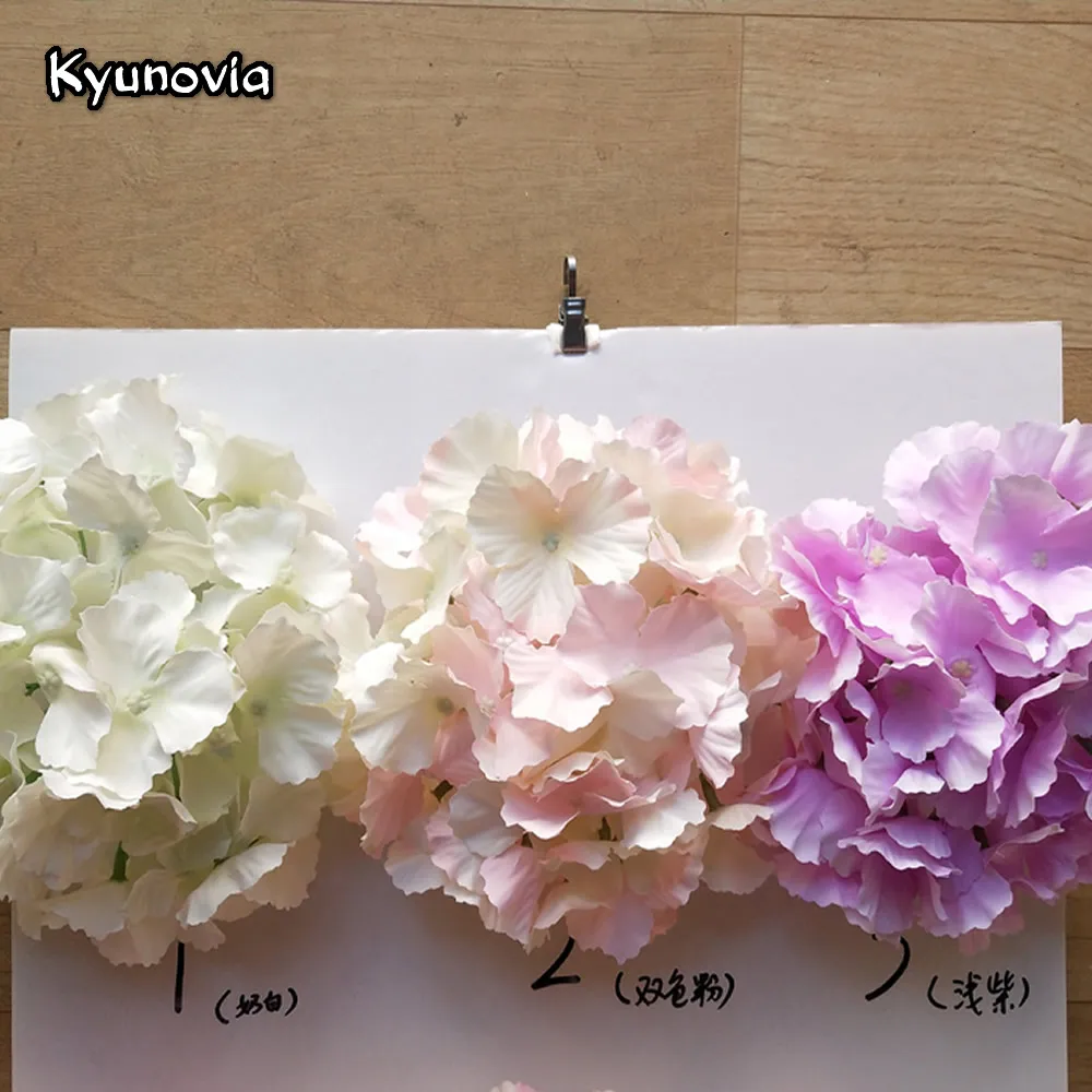 Kyunovia украшенное цветочными лепестками Размеры L искусственная шелковая