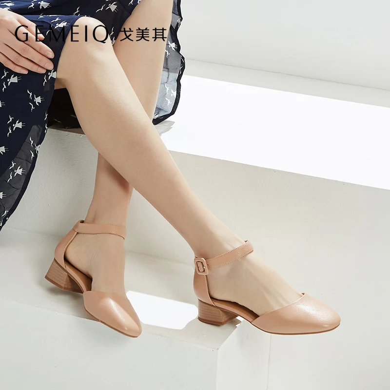 

GEMEIQ new 2019 spring shallow square toe one-line buckle strap hollow Nude shoes women Korean version fashion women shoes