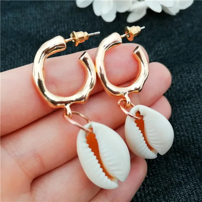 

2019 New Sea Shell Earrings For Women Gold Color Round Geometric Drop Pearl Shell Earrings Summer Beach Ladies Fashion Jewelry