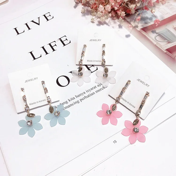 acrylic flower cubic zircon earrings Hypoallergenic fadeless alloy fashion jewelry stud earrings for women gift