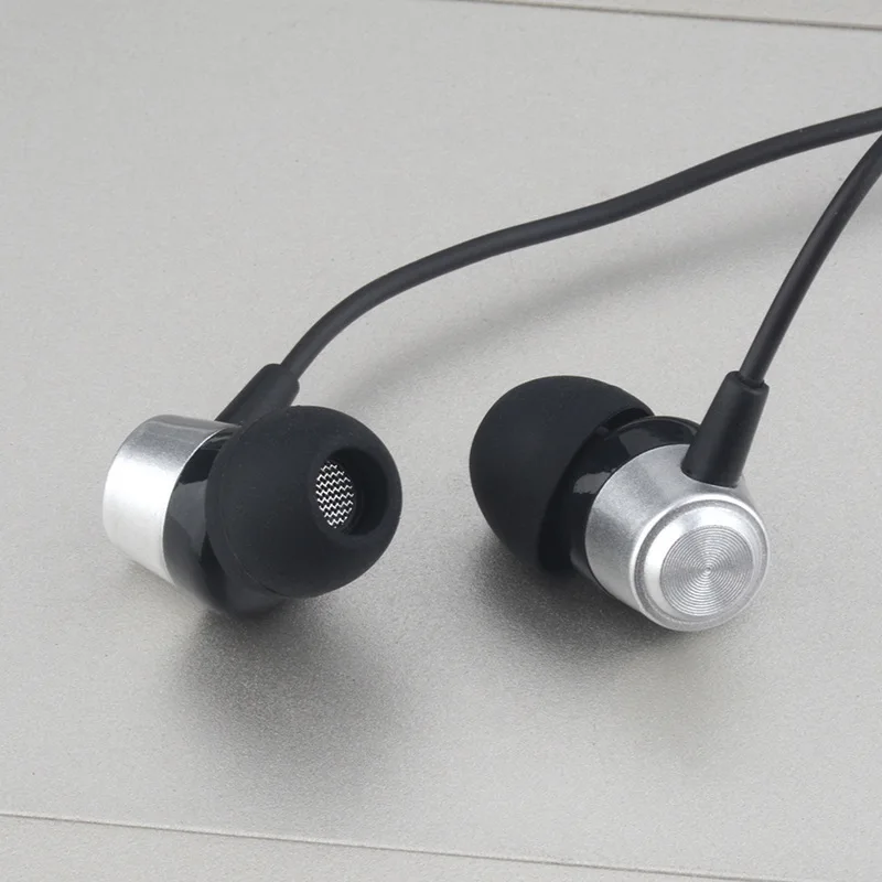 Music Earphones Quality TPE Universal In-ear Headset Gaming Earphone Earbuds With Mic For Iphone 5 Fone De Ouvido Com Microfone