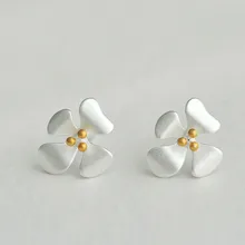 Ромашки, настоящее 925 пробы, серебряные, простой дизайн, 4 листа клевера, цветок, маленькие серьги-гвоздики для молодых девушек, девушек, массивные украшения