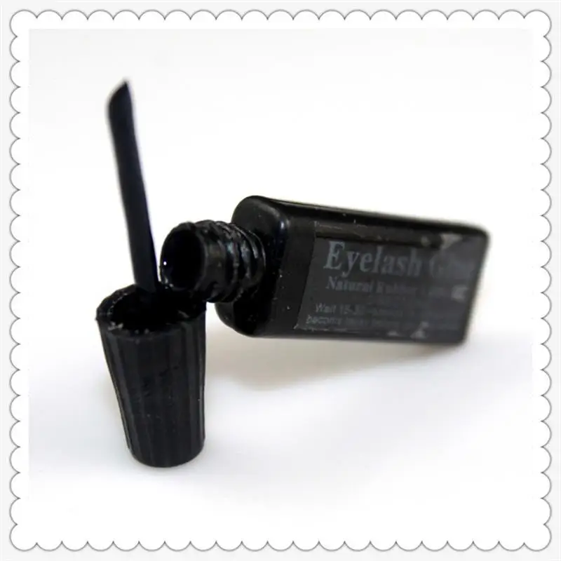 

2 ml Eyelash glue plastic tube flat Travel black false eyelashes glue makeup essential tool