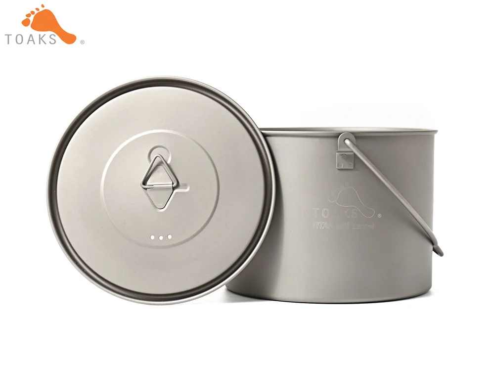 TOAKS POT-1300-BH titanio Camping al aire libre colgando con estribo fácil llevar 1300 ml 141G