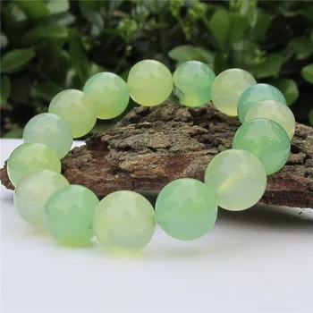 

11mm natural ice through male and female chalcedony bracelet jade hand string of delicious green agate hand bead bead genuine