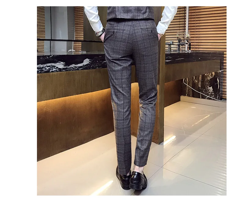 Men's plaid suit