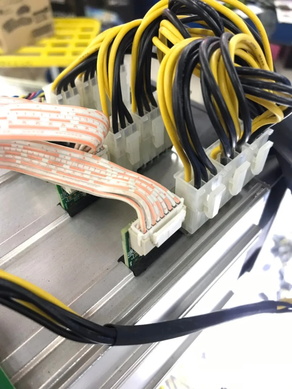 AntMiner S9 13,5 T с APW3-12-1600W psu Asic Miner 16nm Btc BCH Miner Bitcoin Mining Machine лучше, чем Whatsminer M3