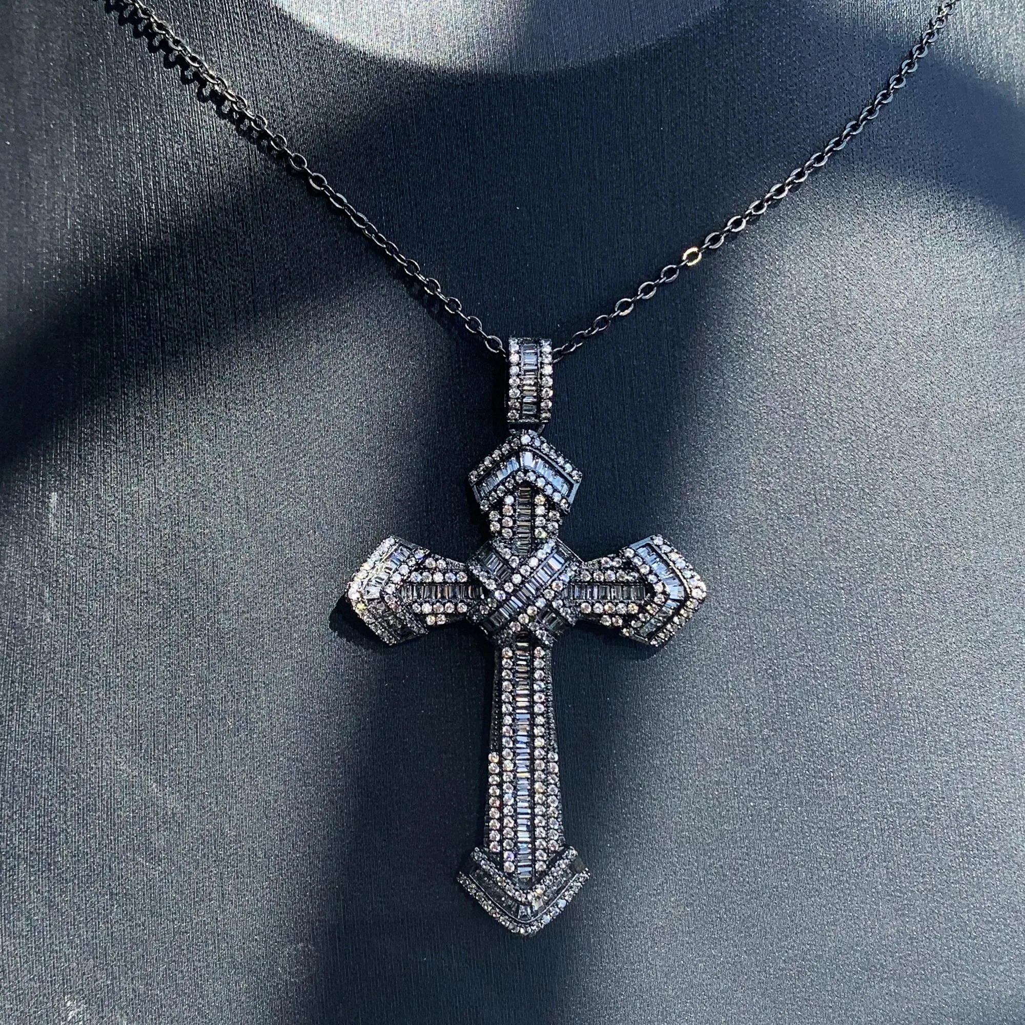 

Rulalei Vintage Fashion Jewelry Handmade 925 Silver&Black Gold Fill Princess White 5A Cubic Zrconia Cross Pendant Women Necklace