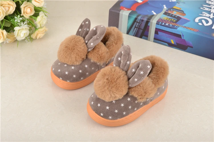 Детская Хлопковая обувь; детские домашние тапочки для мальчиков и девочек; модная теплая Домашняя обувь с милыми заячьими ушками и плюшевыми помпонами