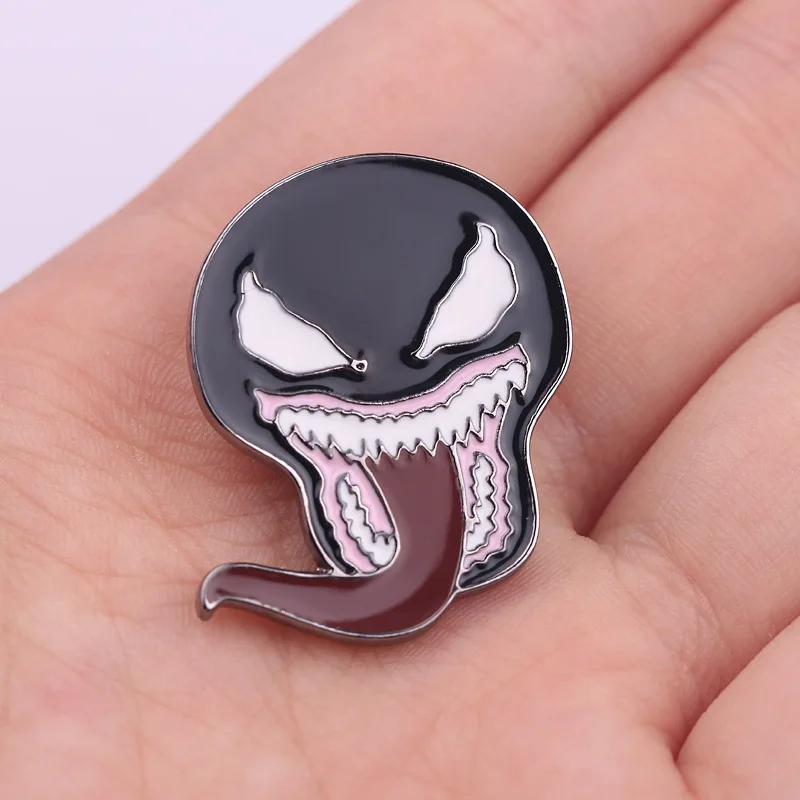 

Metal Marvel Venom Brooch Toys 2018 New Venom Action Figures Breastpin for Adults Venom Mask Figurines Pin Ouch Badge Kids Toys
