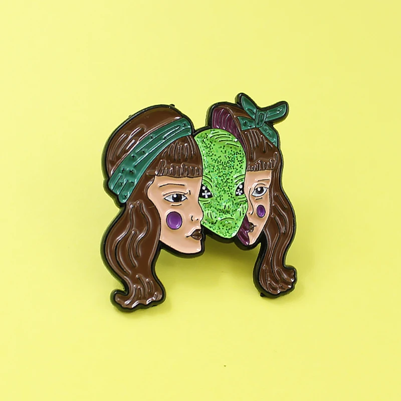 

Horror Girl Green Alien Mask Monster's Brooch Long Hair Girl Beautiful Woman Mask Ghost Enamel Pin Halloween Badge Punk Jewelry