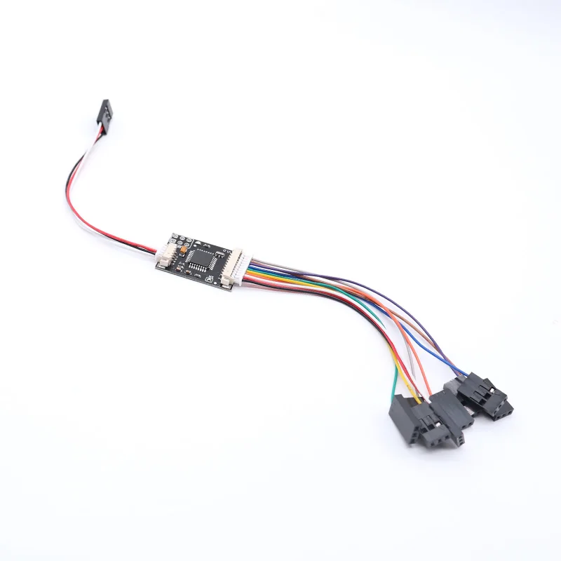Pièce RC : encodeur PPM 8 canaux, connecté à un récepteur pour conversion PWM vers PPM.