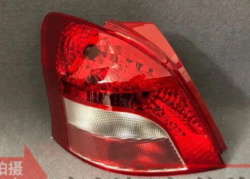 

CAPQX For Toyota Yaris 2008 2009 2010 2011 2012 Rear Brake Light Tail Light Stop light warning light taillight taillamp