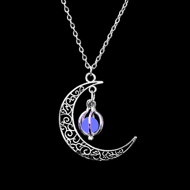 Fashion Silver Color Charm Luminous Pendant Necklace Women Moon Glowing Stone Necklace Christmas Necklaces Jewelry Gifts