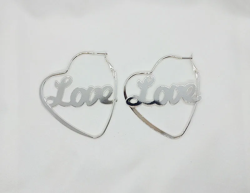 Модные женские серьги с надписью Love золотое сердечко серебряного цвета кольца